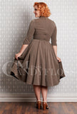 Yedda-Sand Vestido con cuello asimétrico y swing
