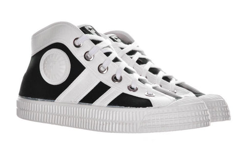 Classic 40s, 50s non-slip sneakers